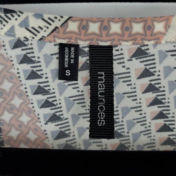 Maurices Sheer V Neck Tribal Blouse Tunic Small - Picture 5 of 8
